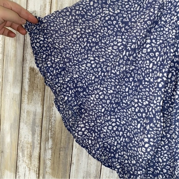 Jodifl Blue Flow Blouse - Picture 3 of 4